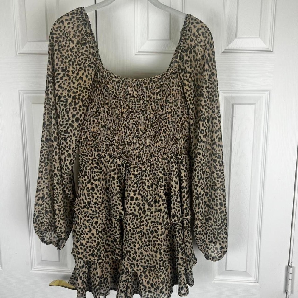 Entro Leopard Print Smocked Romper Long Sleeve Tiered Ruffle Mini Size M - Picture 1 of 7